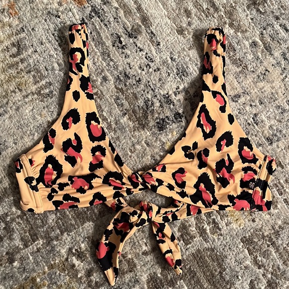 La Vie En Rose Bikini Top - Picture 1 of 3